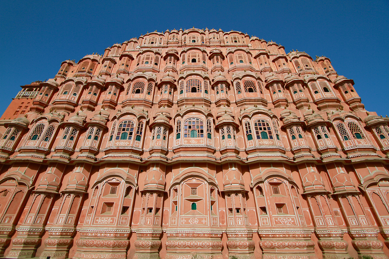 Rajasthan — Land of Kings, Dunes & Living Heritage