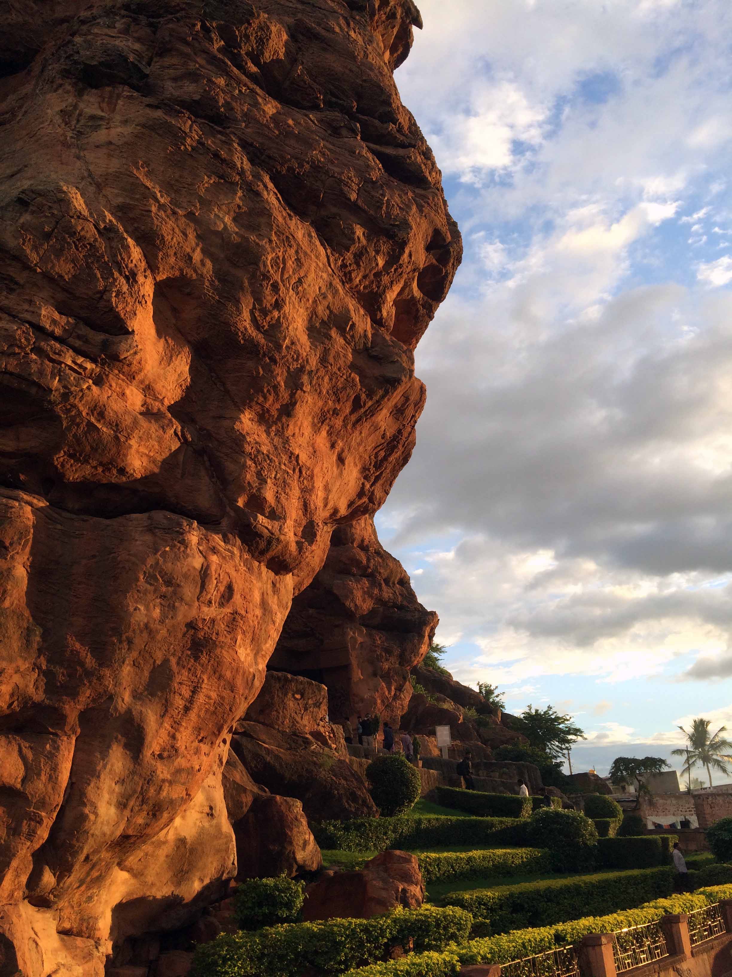 Sandstone Cliffs — Southern Trader